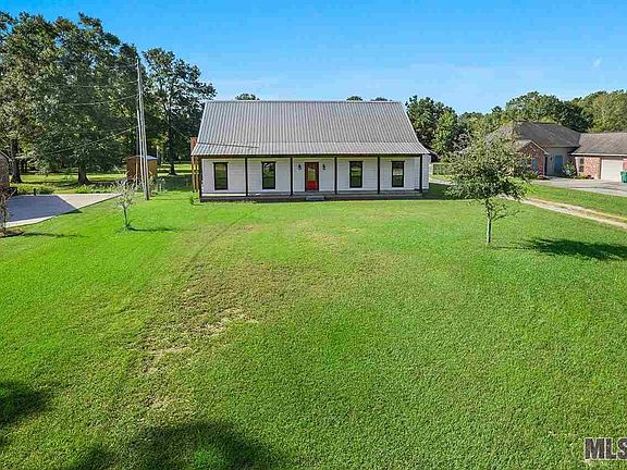 2nd image of 12247 Leblanc Ln