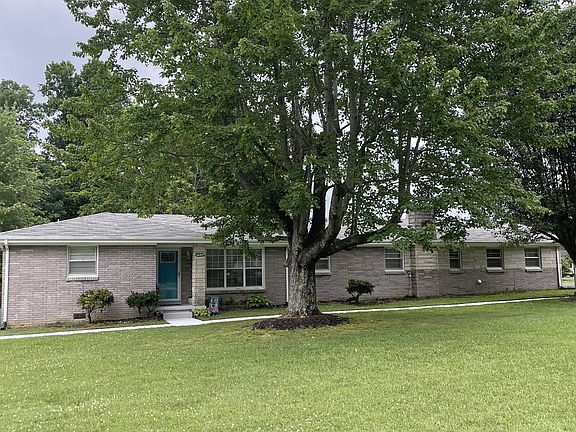 2nd image of 1005 Due West Cir