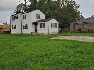 7827 Flowerfield Rd, Norfolk, VA 23518