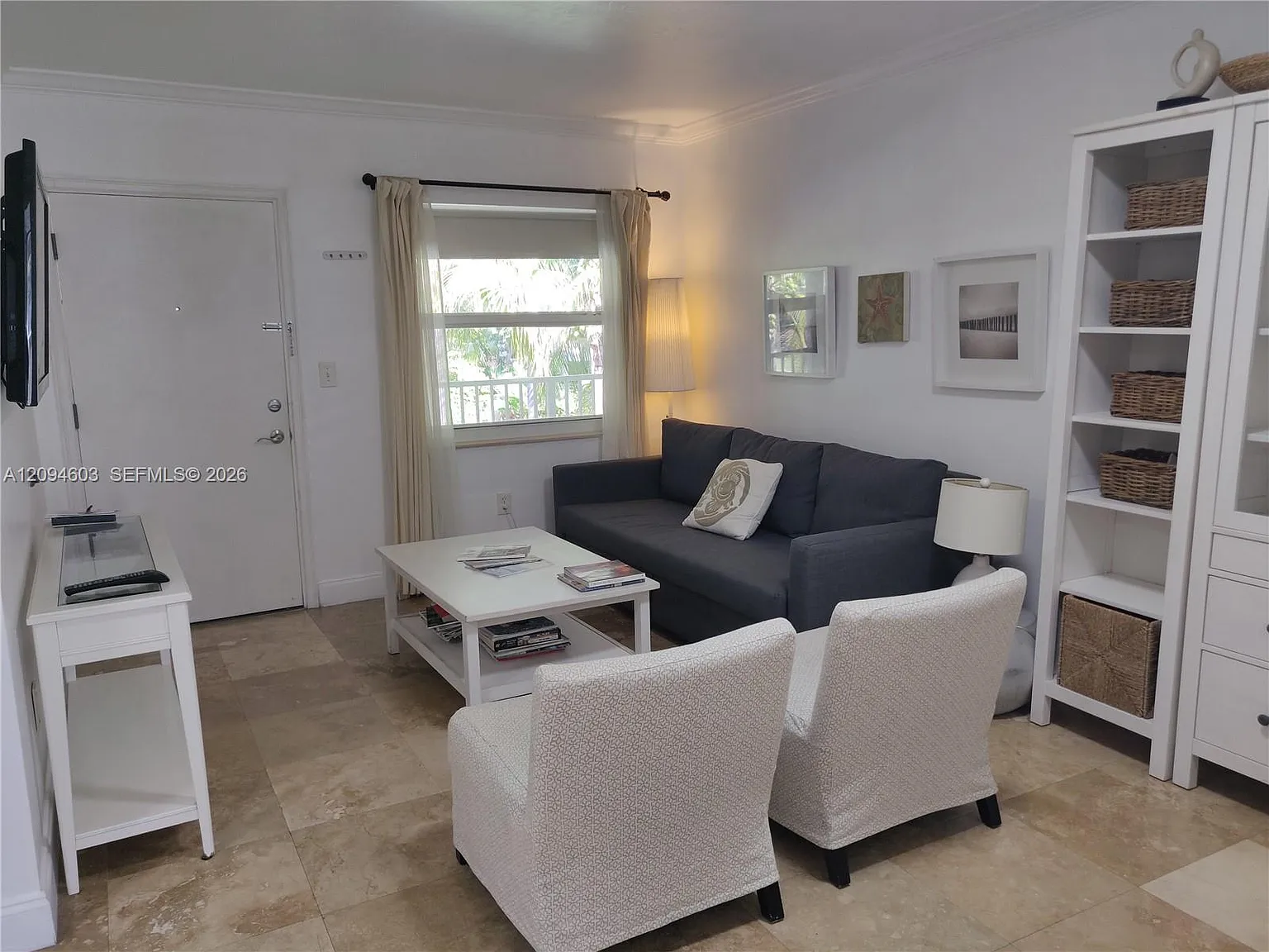 Sunrise Club Condo — Photo 3