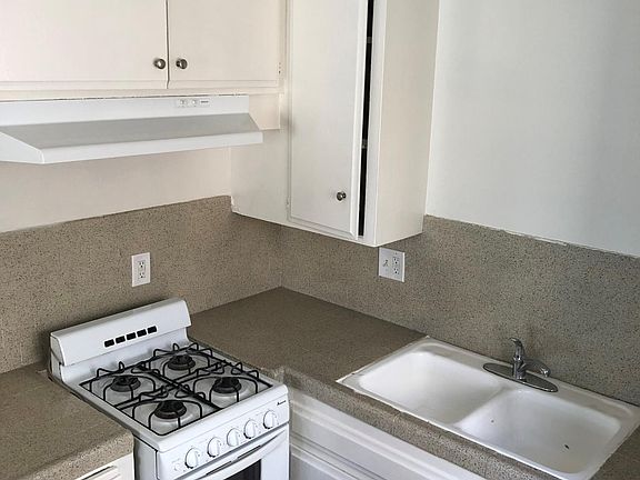 3rd image of 715 N Garfield St APT C