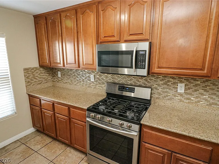 7252 High Cascade Ave — Photo 2