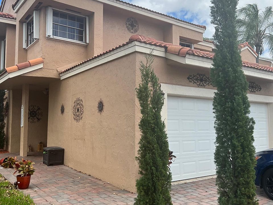 1st image of 8313 NW 191st Ln #1