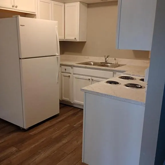 2345 Green River Rd #E — Photo 2