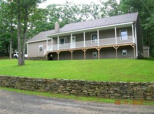 10 Cranberry Meadow Shore Rd, Charlton, MA 01507