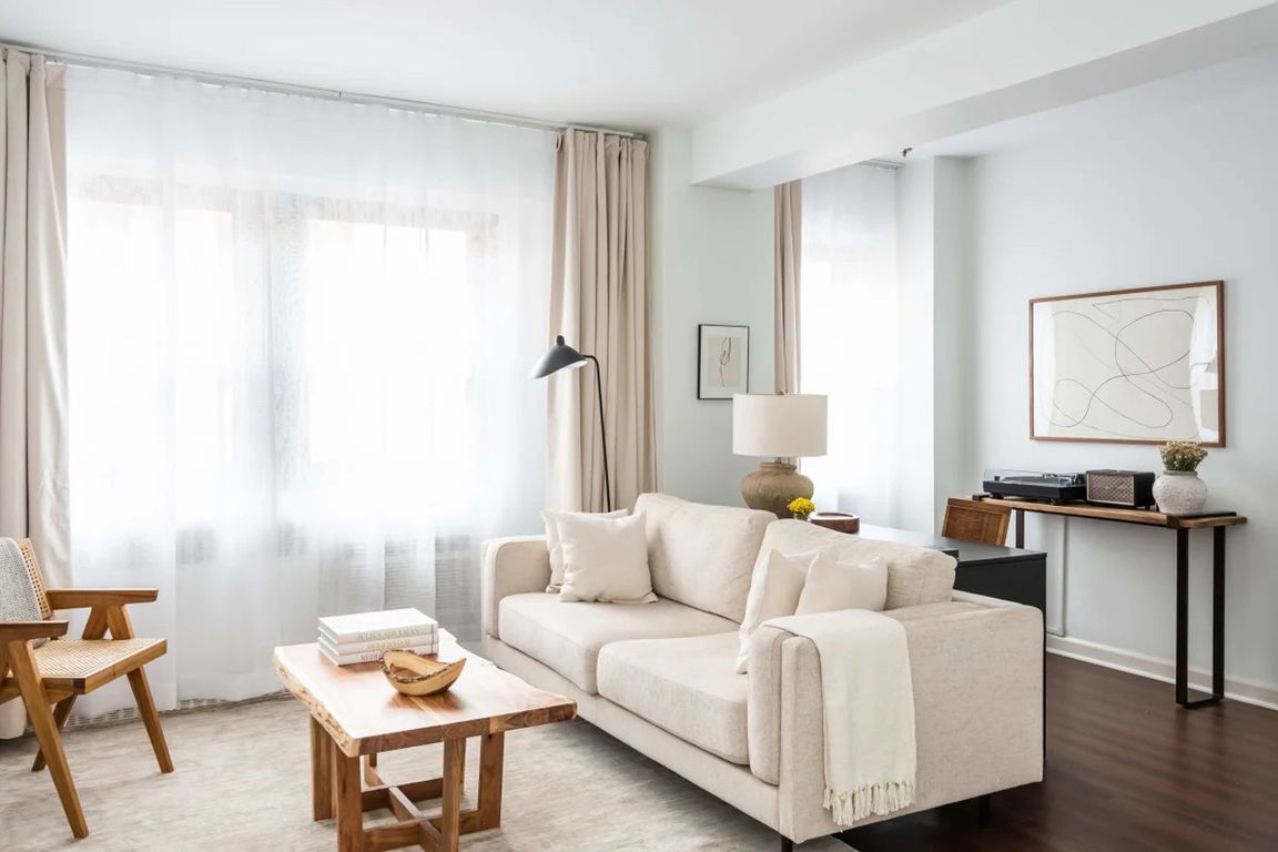 Dining/Living room