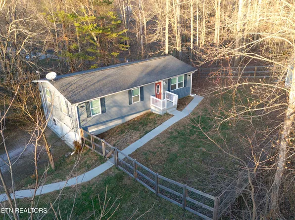 1104 Stony Point Rd, Knoxville, TN 37914