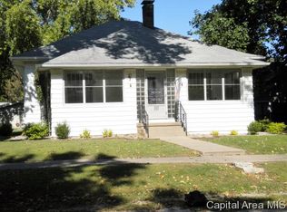 231 E Springfield St, Virginia, IL 62691