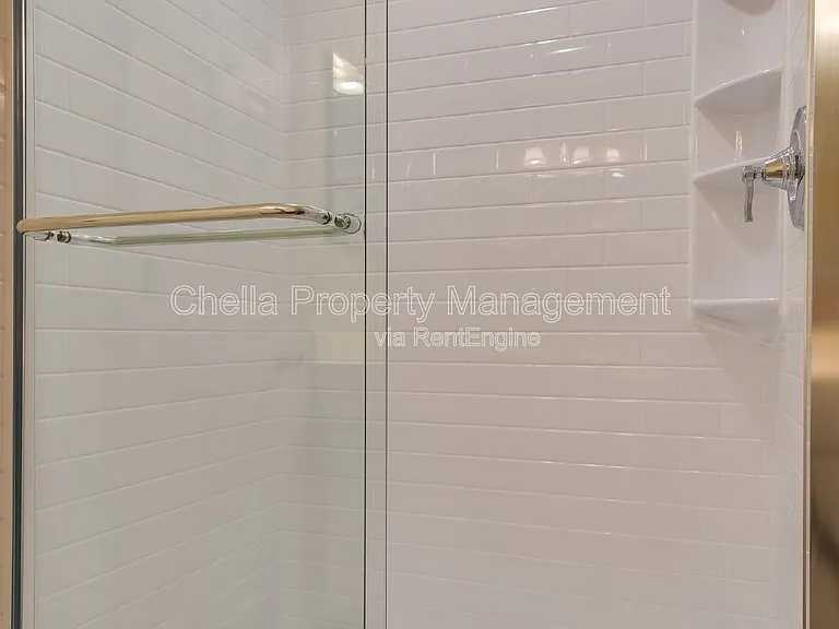 2615 Habersham Ave — Photo 25