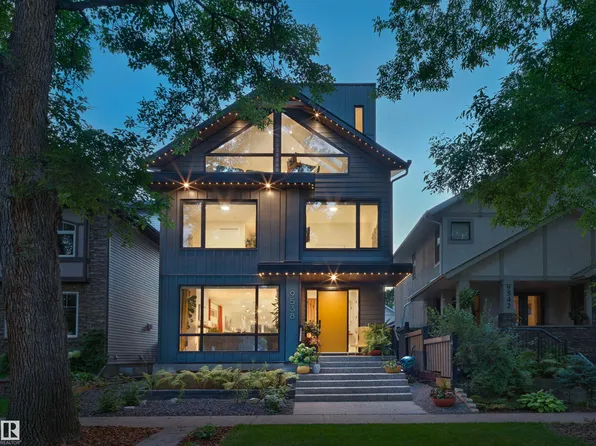 9538 100a St NW, Edmonton, AB T5K 0V6