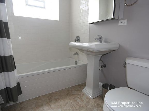 5th image of 4838 N Paulina St #2T