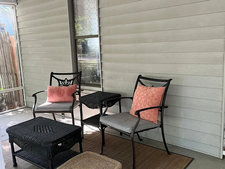 504 S Jackson St — Photo 12