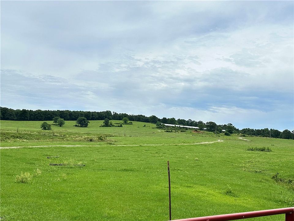 2nd image of 2163 County Rd
