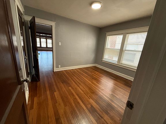 5th image of 4116-4118 Warwick Blvd #4118-2S