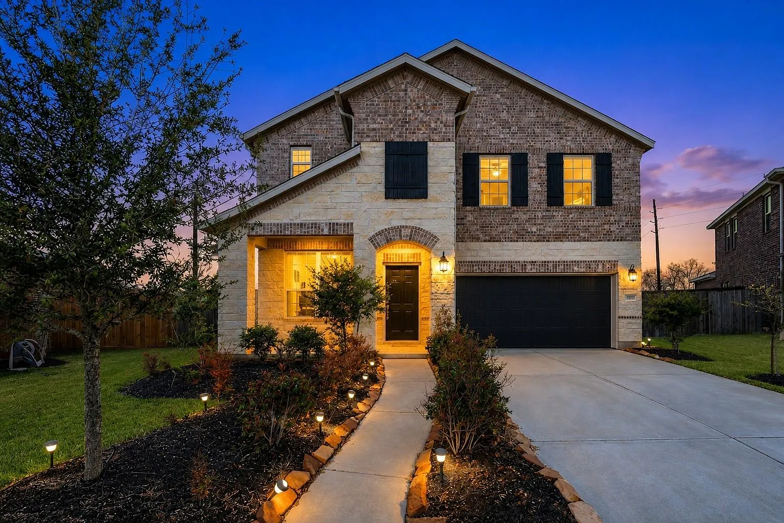 4 bed, 3.5 bath, 2597 sqft, $2,699 — Photo 1