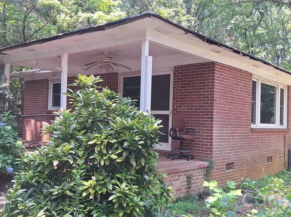 1036 Curve View Rd, Lincolnton, NC 28092