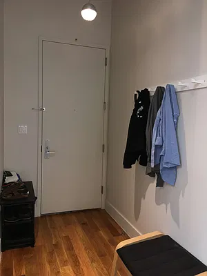 Rented by Manhattan Management LLC | media 82