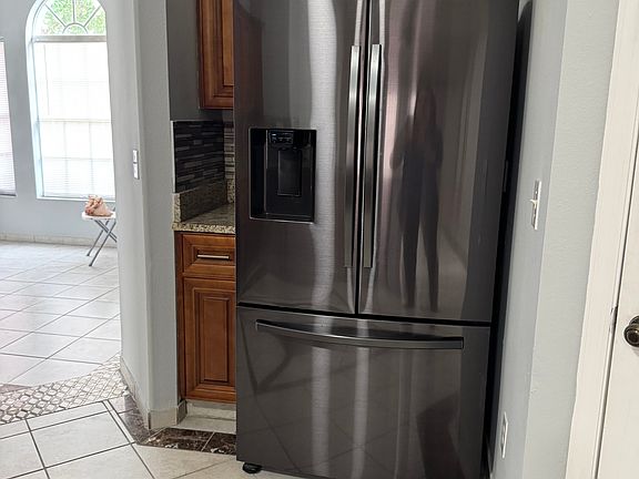 5th image of 11530 Wellman Dr