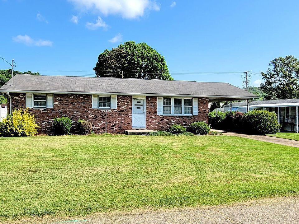 1st image of 2706 Underwood Dr