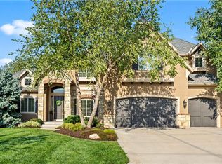 11154 W 163rd Pl, Overland Park, KS 66221
