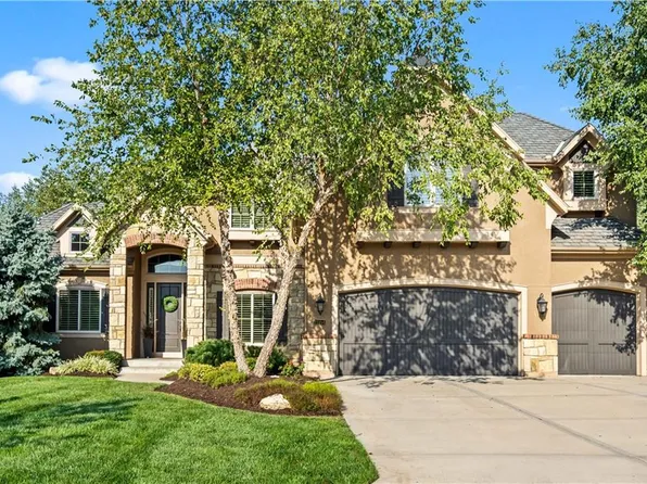 11154 W 163rd Pl, Overland Park, KS 66221