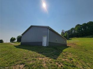 7207 Lost Pavement Rd, Washington, WV 26181