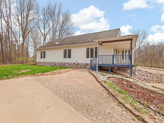 4th image of 9969 Southlawn Cir