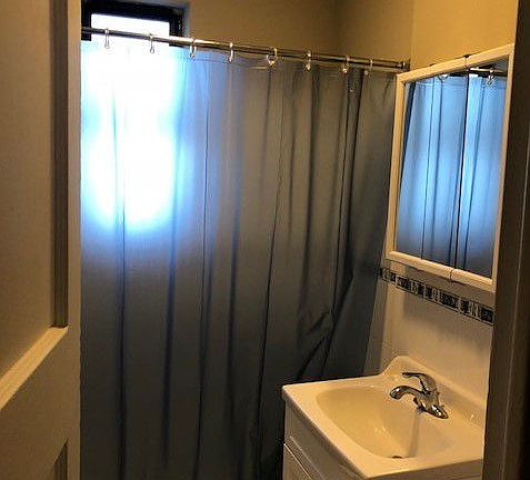 3rd image of 2598 36th St APT 5H