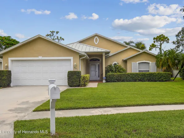 681 Collier Lake Cir, Sebastian, FL 32958