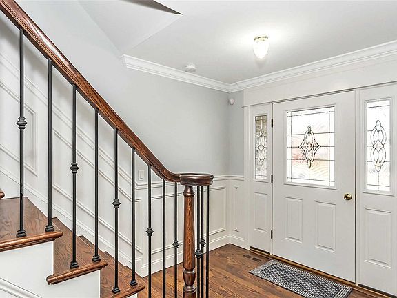 2nd image of 9 Kenneth Ave