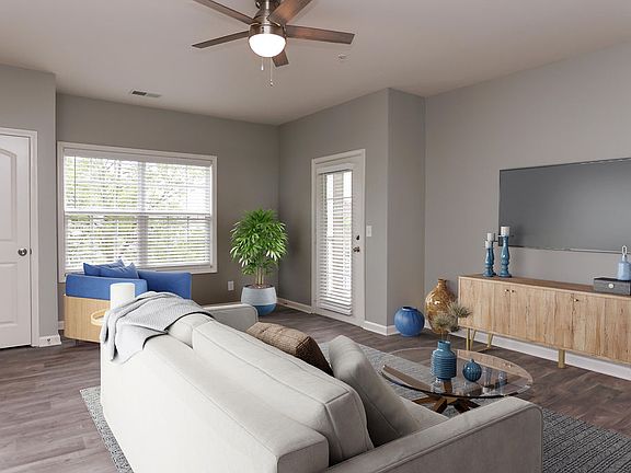 5th image of 8800 Hollow Creek Cir #8621-302