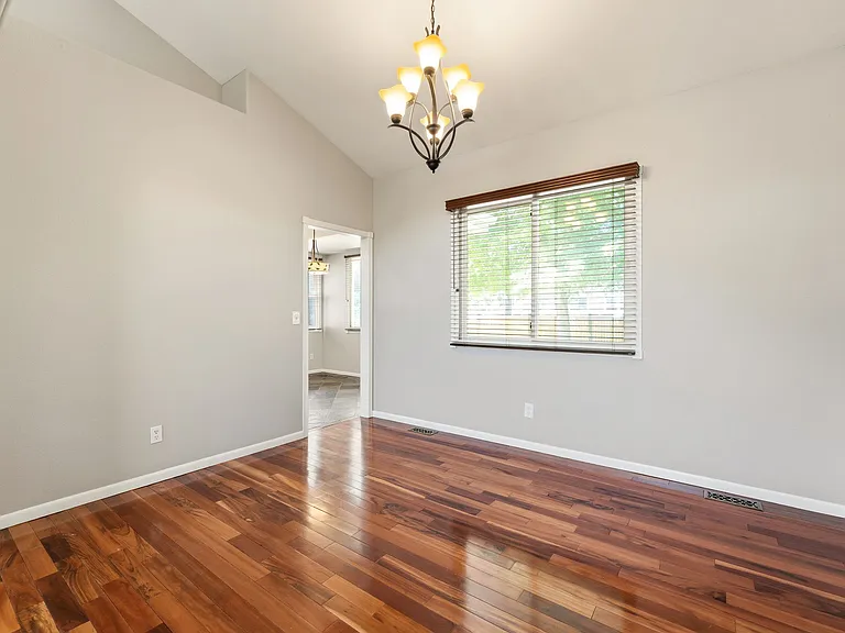2313 Timber Creek Dr — Photo 6