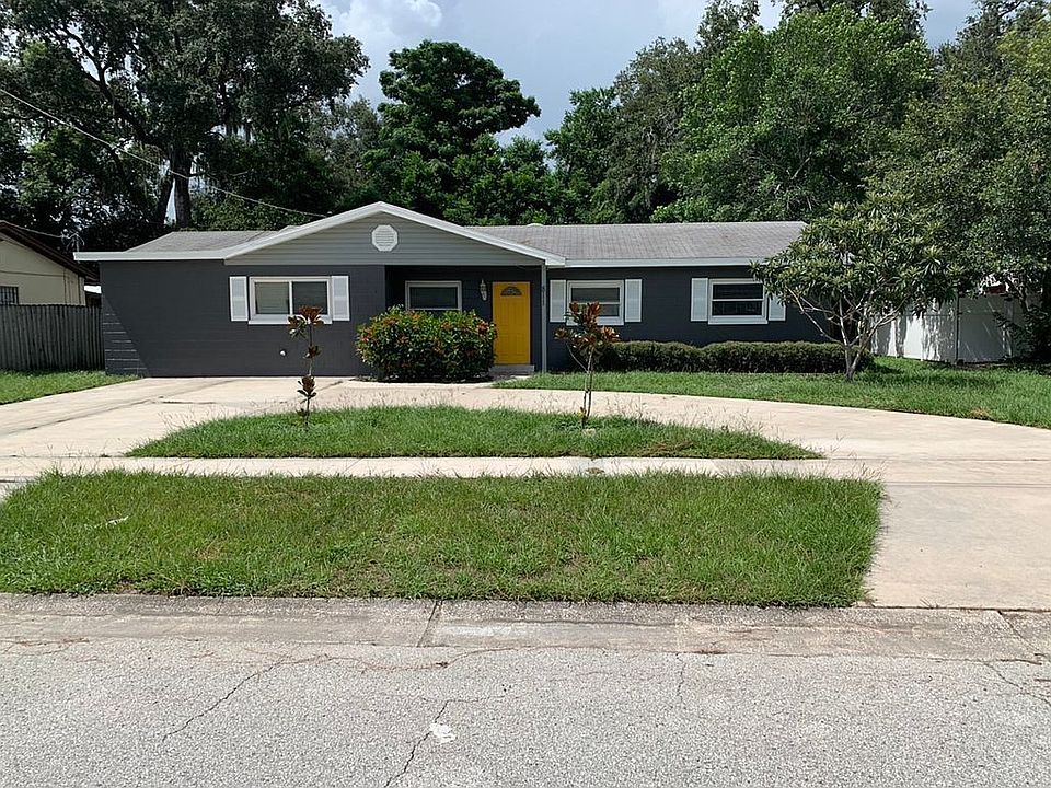 1st image of 811 W 130th Ave
