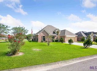 12751 Bonnie Bleu Dr, Denham Springs, LA 70726