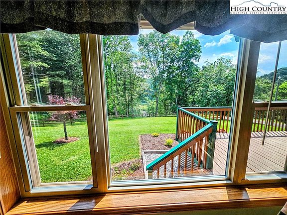 4th image of 214 Rachel Way