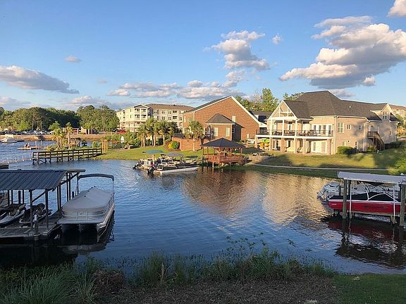 Looking Straight Out