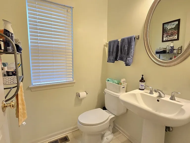 3359 Kentshire Cir — Photo 7