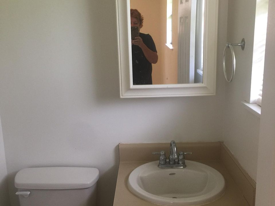1st image of 713 Long Dr