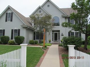 N30W6910 Lincoln Blvd, Cedarburg, WI 53012