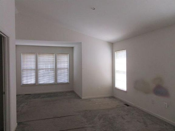 5th image of 12427 Beachley Dr