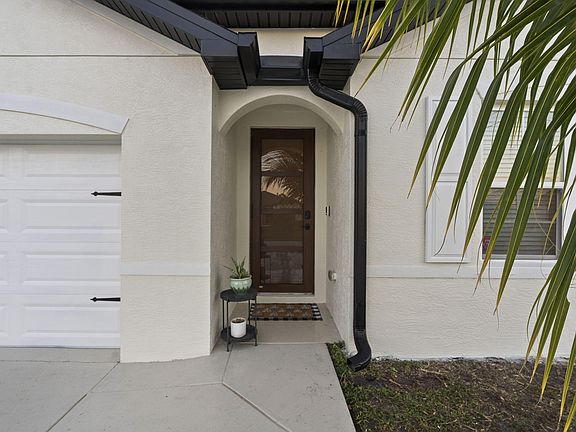 3rd image of 4682 SW Babylon Street