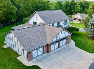 181 Lansbury Ct, Newark, OH 43055
