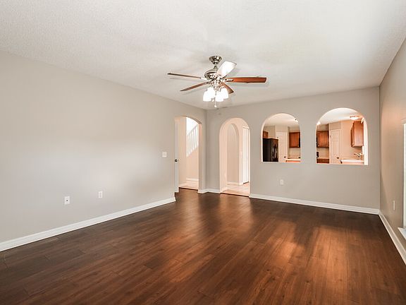 5th image of 4932 Fiske Cir