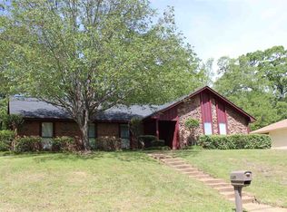 125 Summit Ridge Dr, Brandon, MS 39042