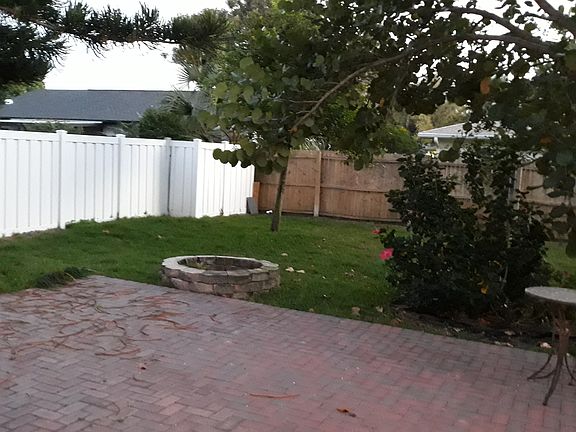 5th image of 2572 58th Ave S