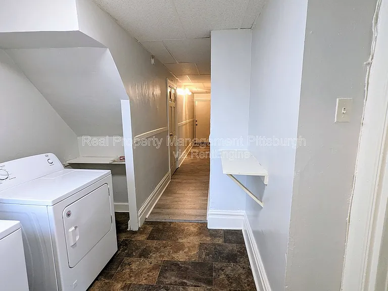 42 Van Braam St #2 — Photo 20