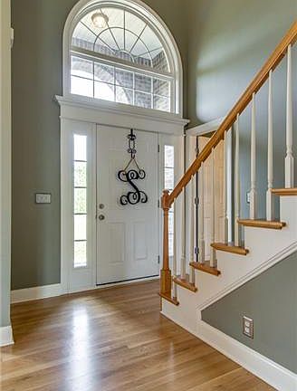 4th image of 110 Leland Ct E