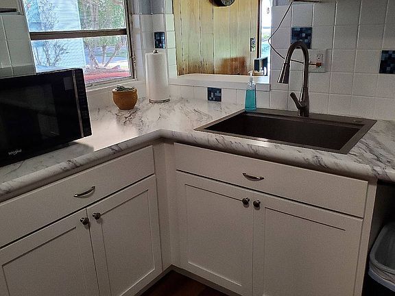 5th image of 108 China Ln