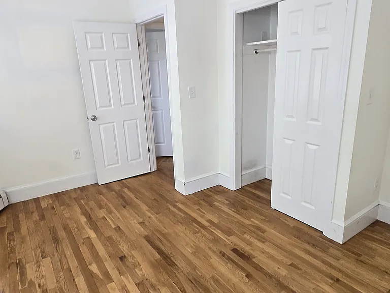 21 Rossmore St #2 — Photo 8