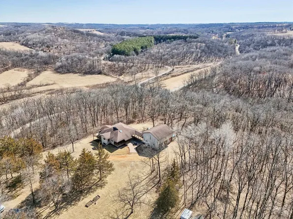 4225 County Road Jj, Black Earth, WI 53515